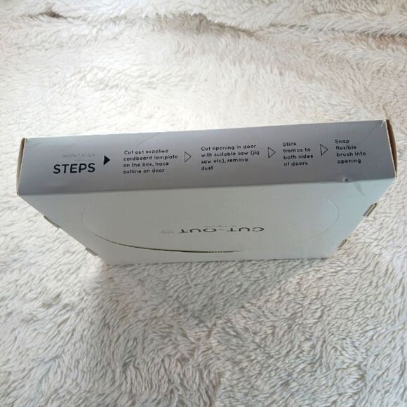 NWOT PAWSM Interior Cat Door with Removable Brush. - Picture 7 of 13